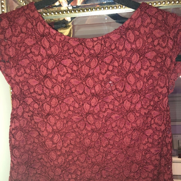 Aritzia Talula Lace Top - Picture 2 of 2